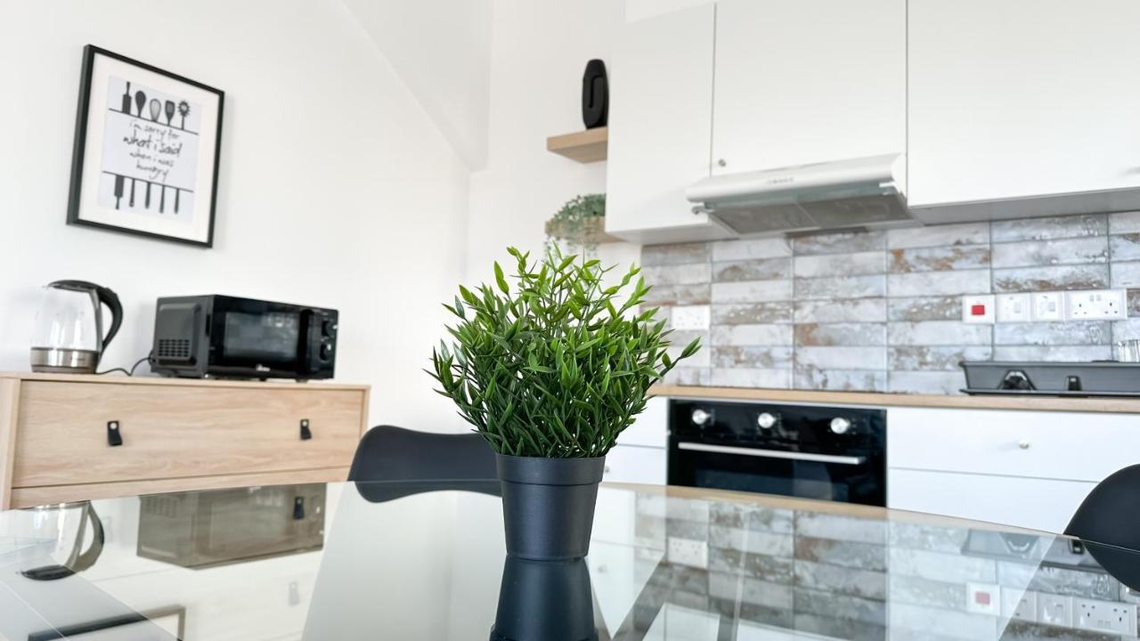 Vacation Mode Apartment Aya Napa Dış mekan fotoğraf